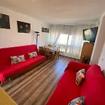 Views With Pool, Апартаменты Торевьиа